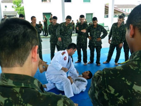 Defesa Pessoal Forças Armadas do Brasil.